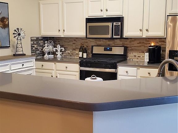 2nd image of 23413 Grist Mill Ct #4