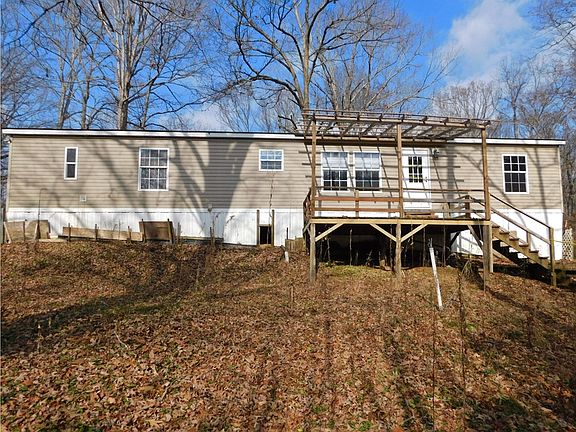 3rd image of 172 Parker Dr