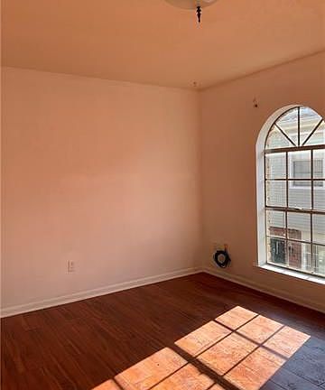 5th image of 3008 6th St #B