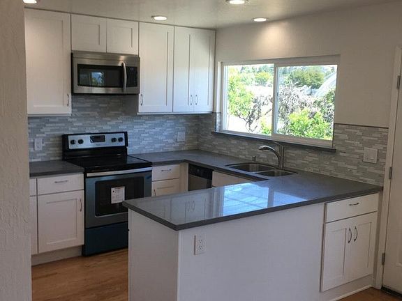 5th image of 3272 Rocky Mountain Dr