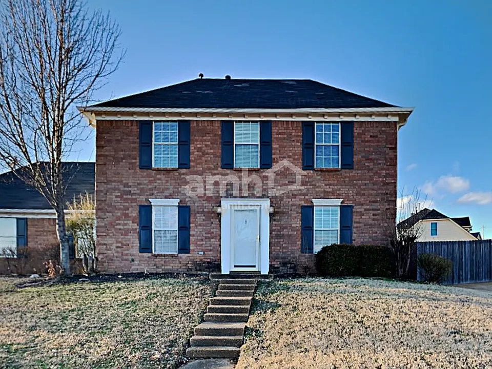 3047 Valley Green Ln