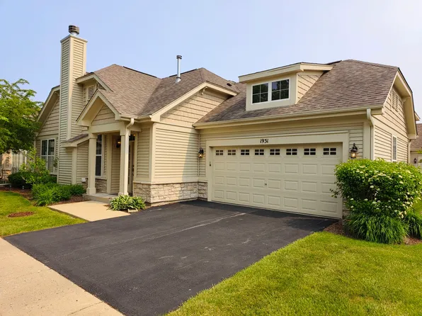 1931 Chase Ln #1931, Aurora, IL 60504