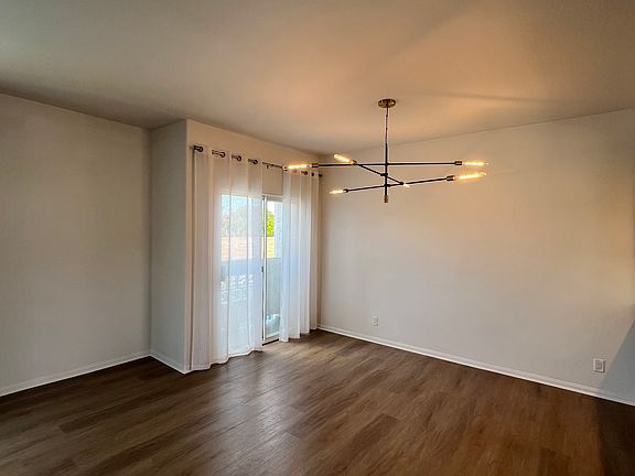 4th image of 812 Vernon Ave #1