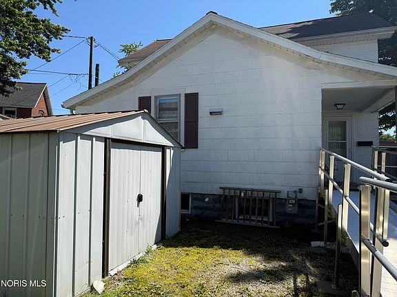 5th image of 315 Jackson St