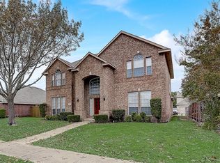 7413 Armstrong Ln, Rowlett, TX 75089