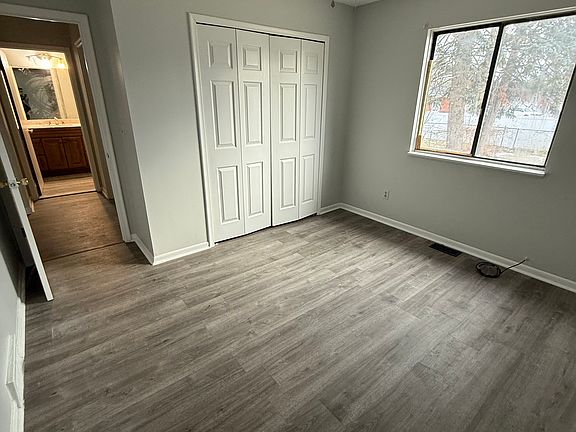 5th image of 22246 Schafer St