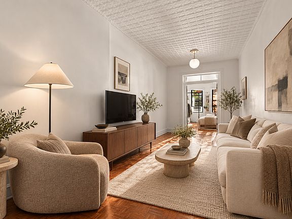 2nd image of 444 Bergen St APT 2R
