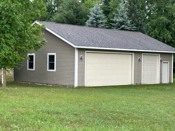 N6845 Kathryn Rd, Shawano, WI 54166