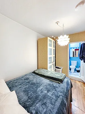 Rented by R New York | media 7