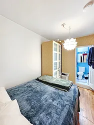 Rented by R New York