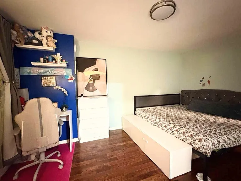 926 Burgess Cir — Photo 13