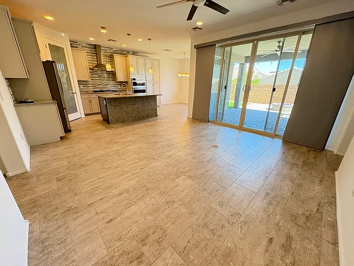 10237 E Iron Horse Trl — Photo 4