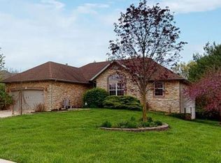 5107 E Hackberry St, Springfield, MO 65809