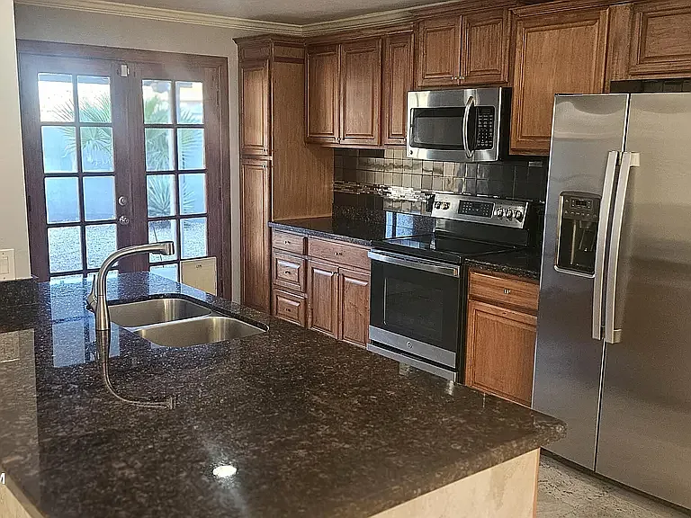 6838 E Edgemont Ave — Photo 11