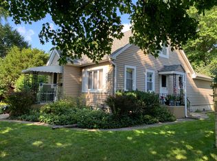 18347 Wildwood Ave, Lansing, IL 60438
