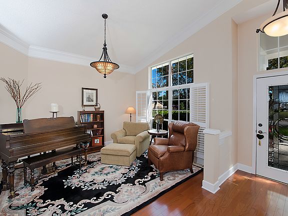 3rd image of 4360 Seabreeze Dr