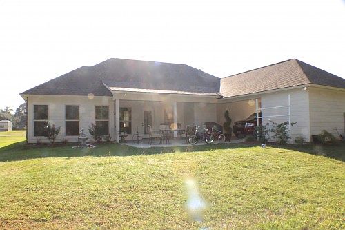 2nd image of 1088 Esperanza Dr