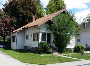 203 E Wawawai St, Colfax, WA 99111