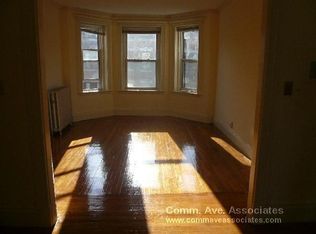 120 Sutherland Rd APT 3, Brighton, MA 02135
