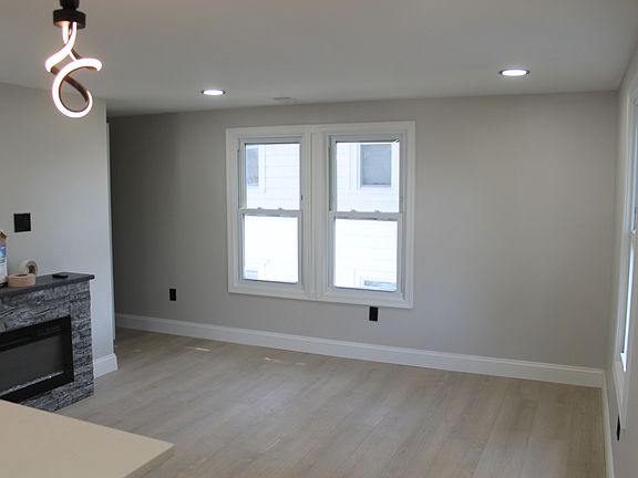 3rd image of 110 W Broad St #2