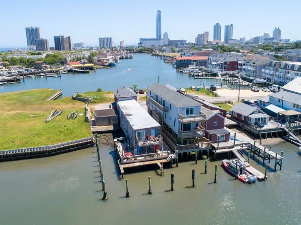 421 Carson Ave APT 2, Atlantic City, NJ 08401