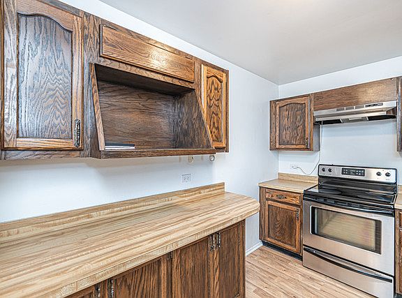 5th image of 1255 N Sterling Ave Unit 201