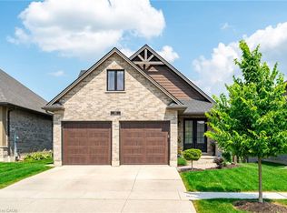 16 Whiting Dr, Brant, ON N3L 0H3