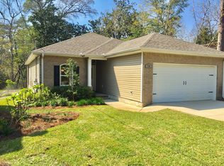 708 Kumquat Ave, Niceville, FL 32578