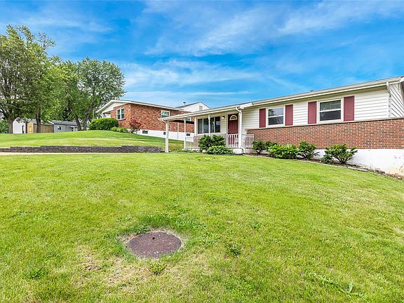 2nd image of 5422 Cherryview Ln