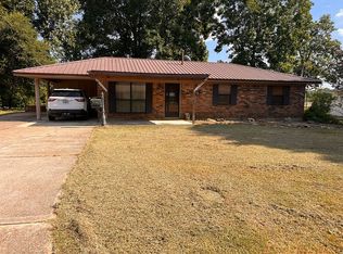 119 Clinton St, Tallulah, LA 71282