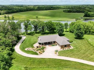 1672 N 1st Rd, Baldwin City, KS 66006