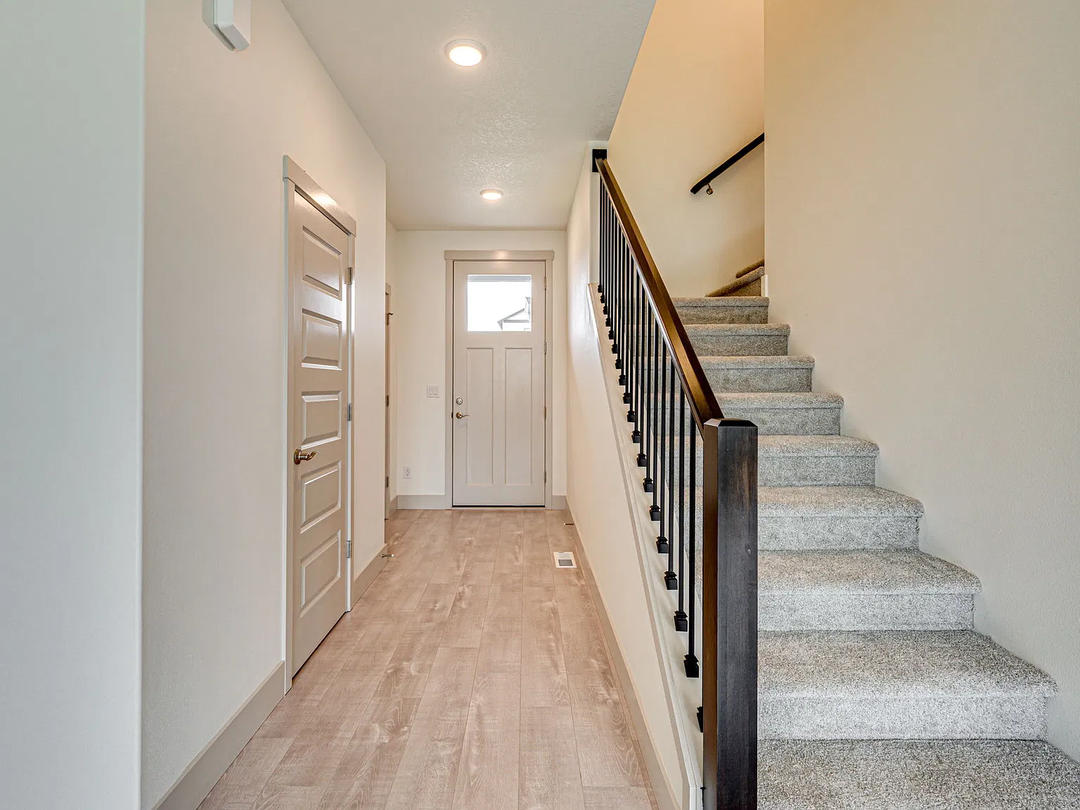 3447 SE 8th Avenue — Photo 4
