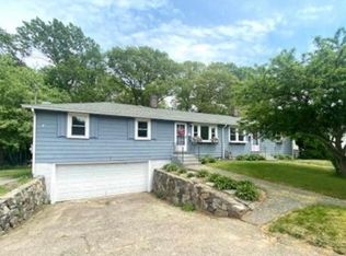24 Rhodes Cir #2, Hingham, MA 02043