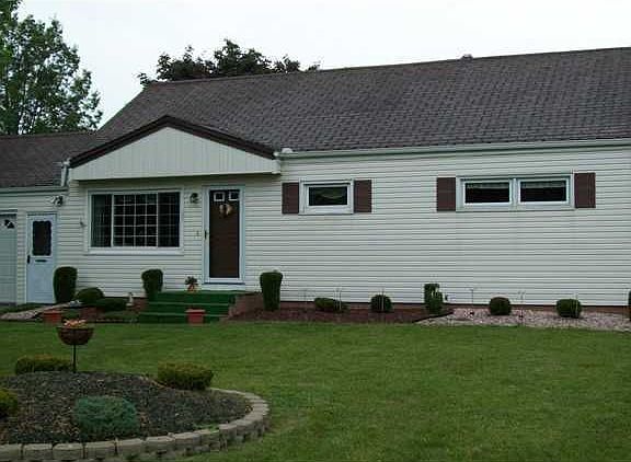 2nd image of 893 Blossom Lea Dr