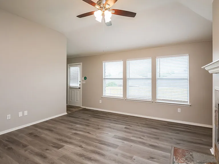 5436 Trout Creek Ct — Photo 5