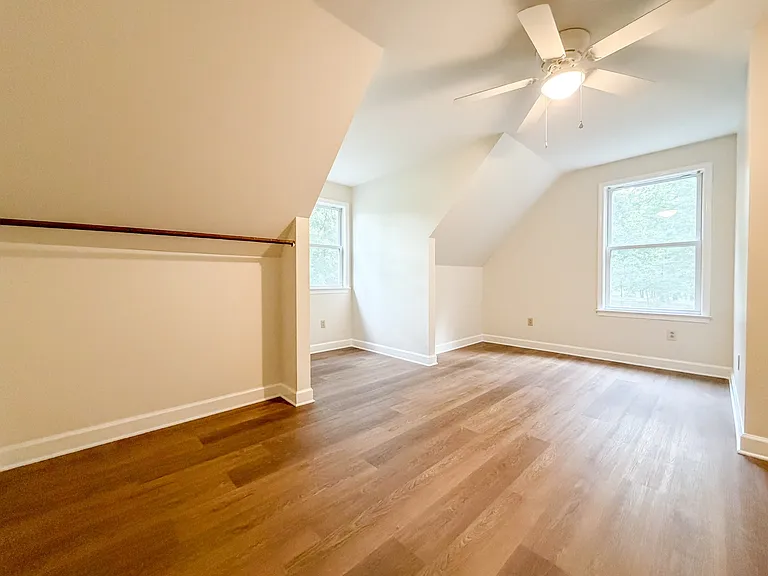 1077 Claylick Rd — Photo 13