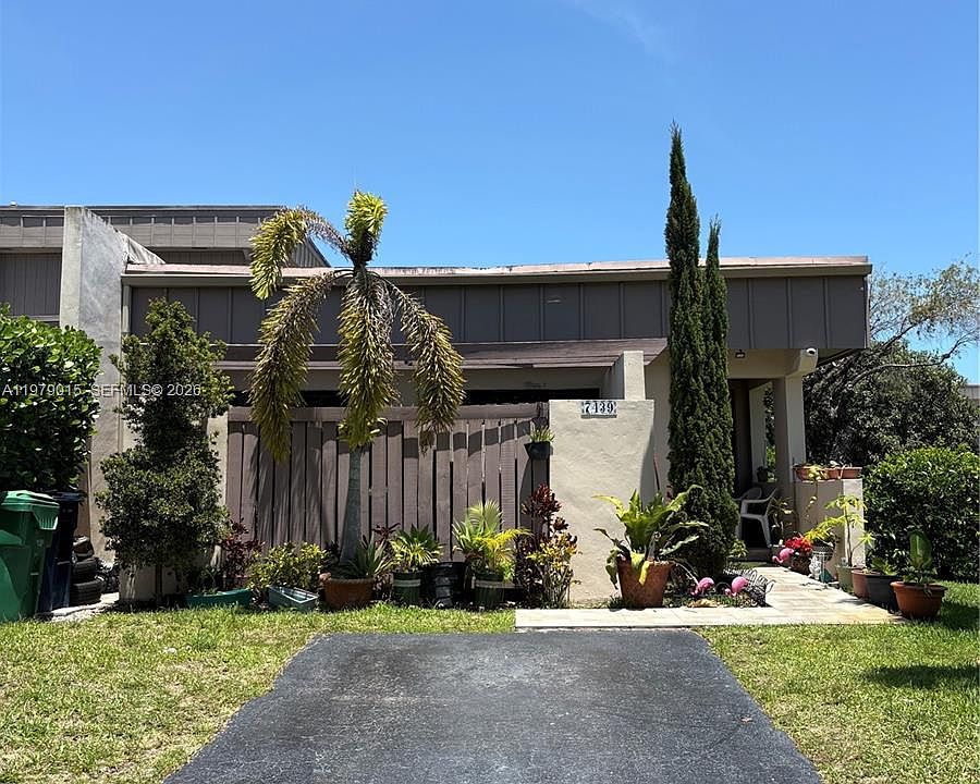 1st image of 7439 SW 106th Ct