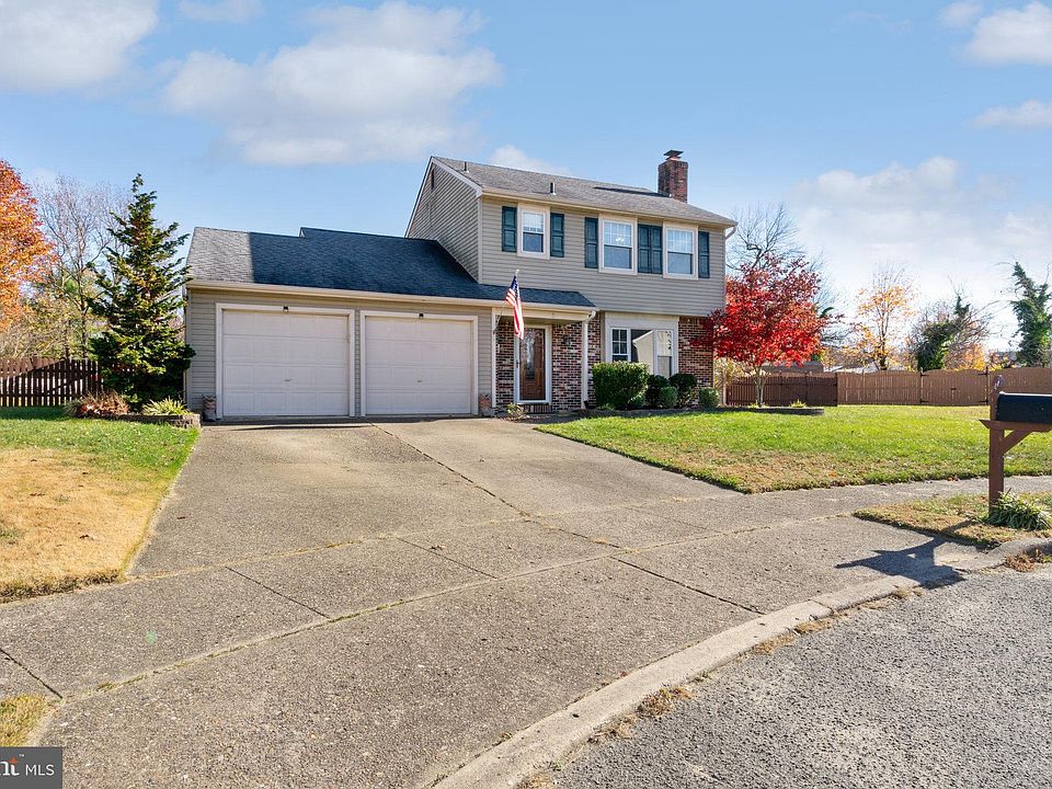1st image of 5 Sherwood Ct