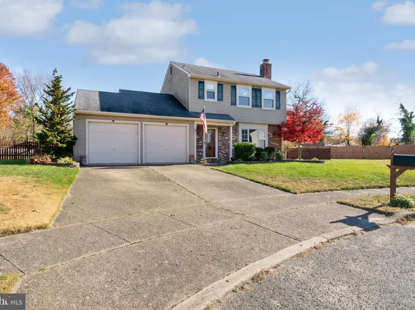 5 Sherwood Ct, Westampton, NJ 08060