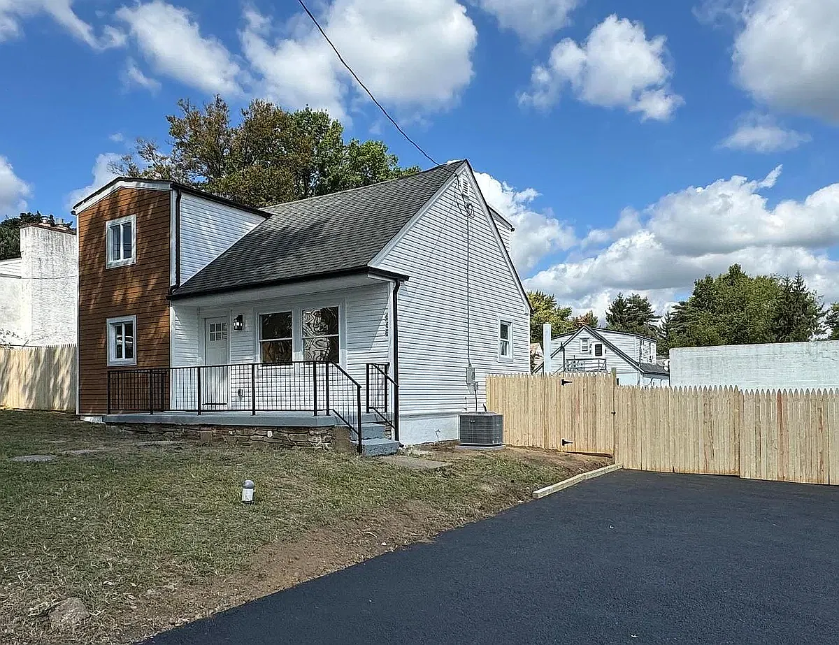 4 bed, 1470 sqft, $3,350 — Photo 1