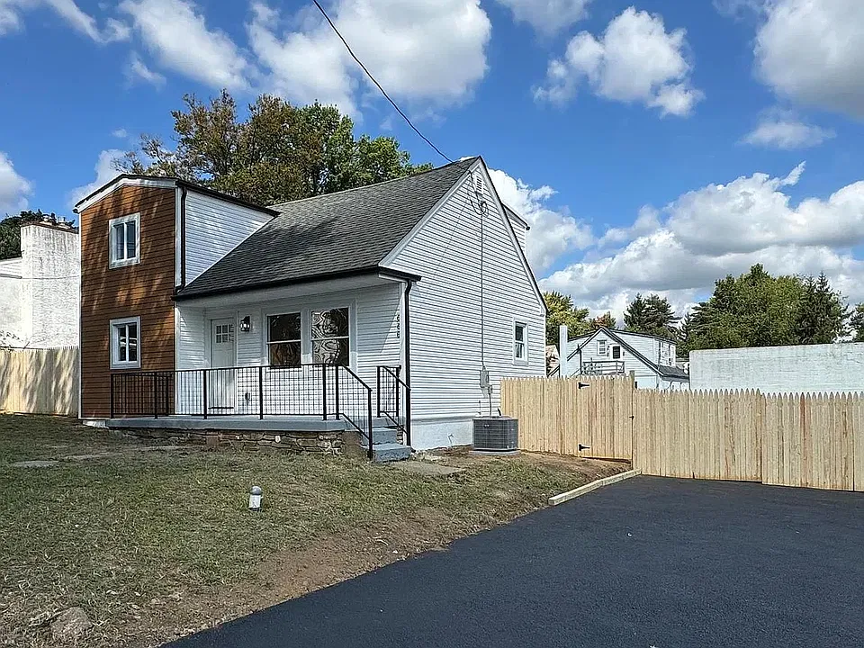 668 Elmwood Ave