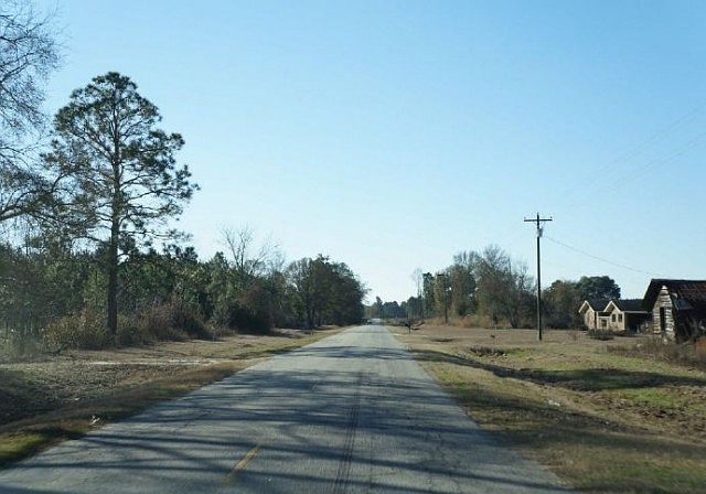 2nd image of 1488 State Highway 149