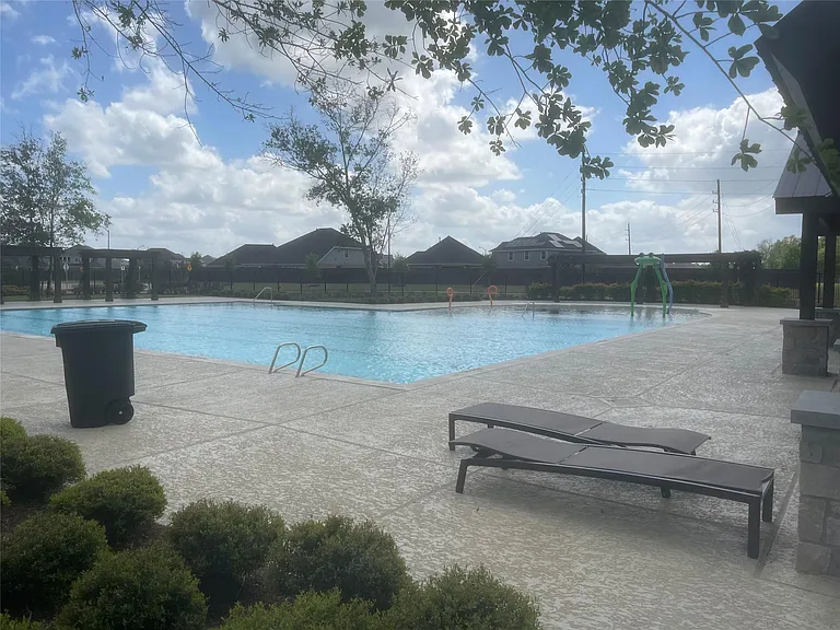 8111 Royal Palm Ct — Photo 49