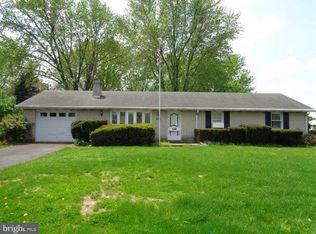 826 Forge Rd, Carlisle, PA 17015
