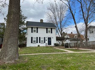 1604 W University Ave, Champaign, IL 61821