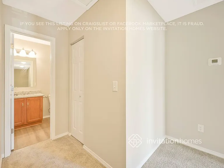 2888 Creekbend Dr — Photo 20