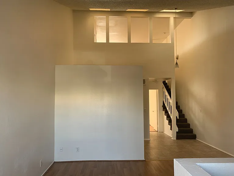 958 E Avenue Q #12 — Photo 10