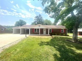 160 Fisher St, Lexington, NC 27292