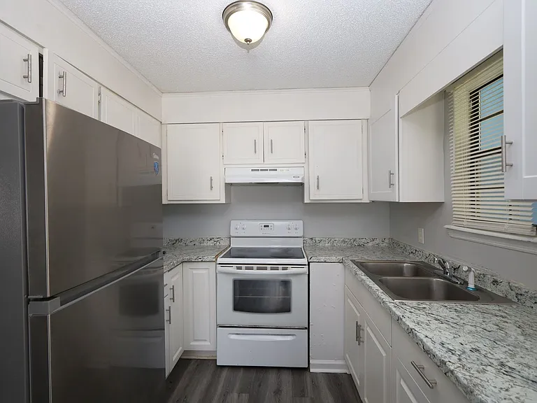 1205 Bethune Dr #A — Photo 4