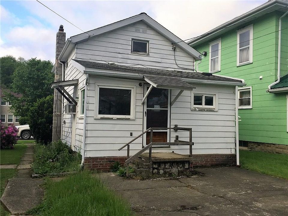 1st image of 706 Washington St